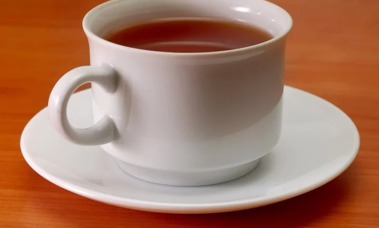 Drinking tea instead of coffee may be better for your bones