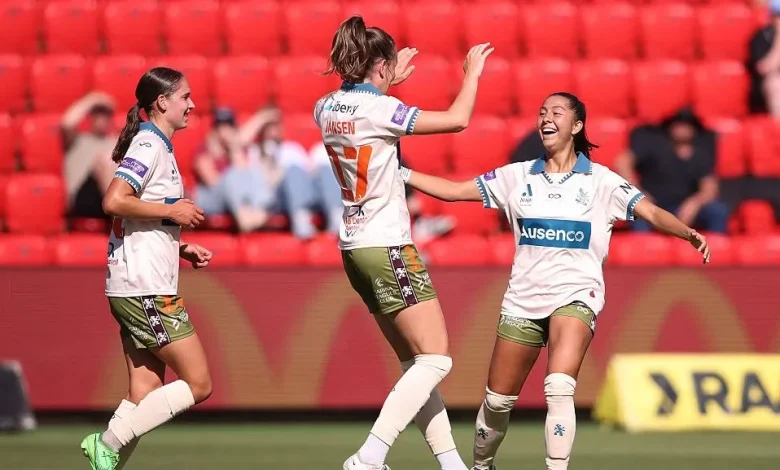 Dutch delight! Star’s red-hot form continues but Brisbane Roar lose Matilda to injury