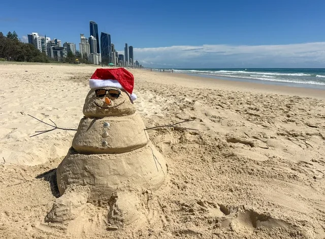 Early signs of warm, dry Christmas Day for most Australian capital cities