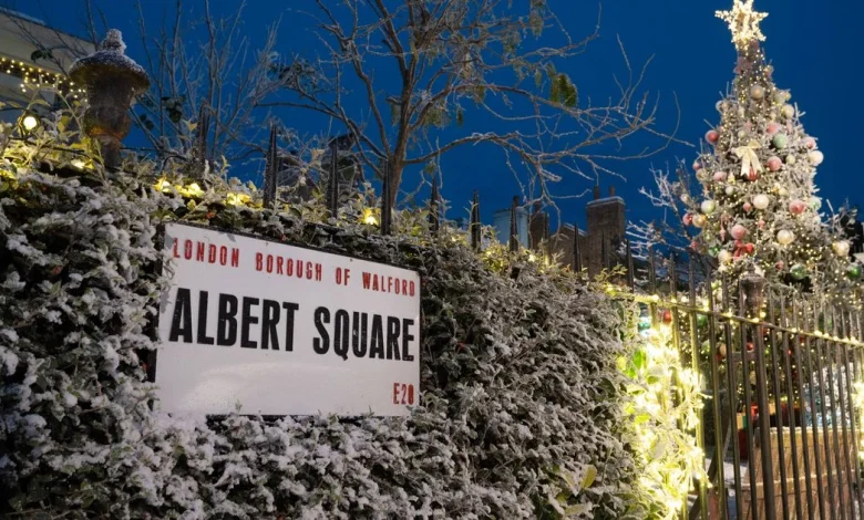 EastEnders casts comedy legend in mysterious Linda Carter New Year plot