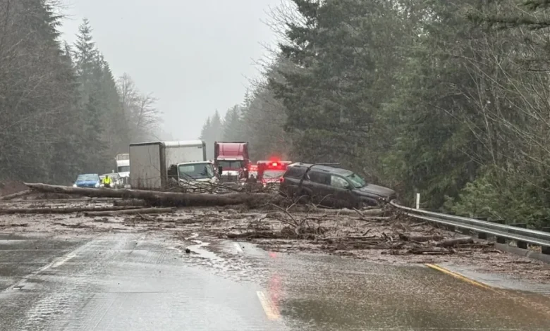 Eastbound I-90 reopens after mudslide causes shutdown
