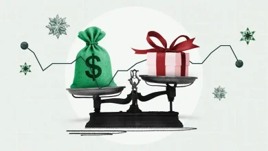 Economic Confidence Slips; Holiday Spending Plans Plummet