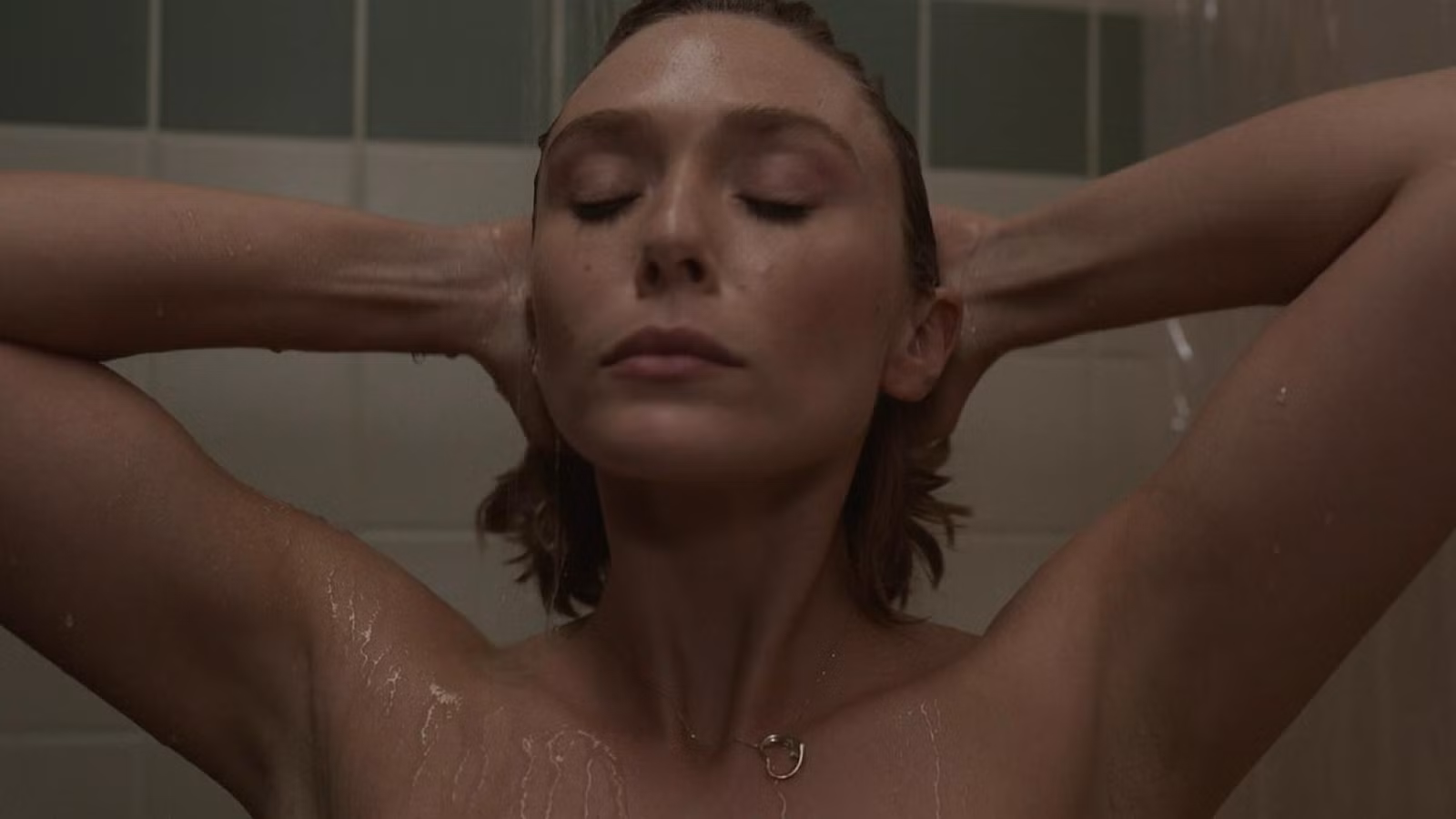 Elizabeth Olsen's "Phenomenal" True Crime Miniseries Is a 7-Episode Bingewatch Streaming Hit on Netflix