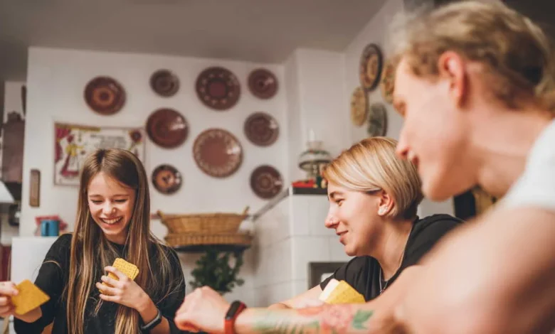 En panne d'idée de cadeau ? Pour jouer en famille et à tout âge, voici 7 jeux de société originaux (pour changer du Monopoly et du Uno)