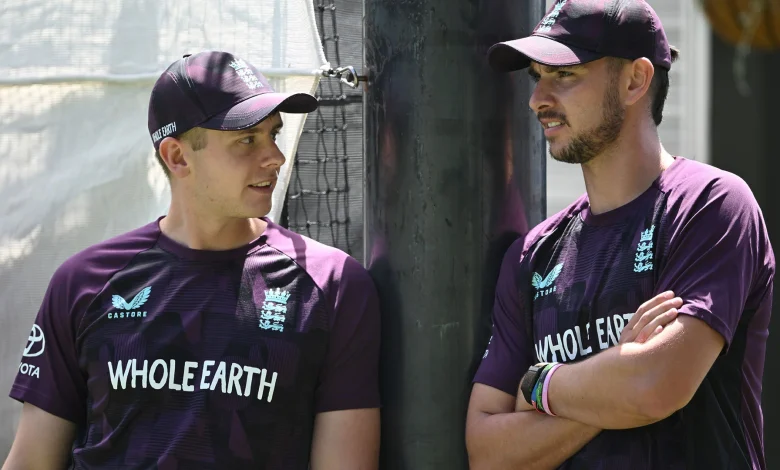 England make one change to playing XI for Adelaide Test