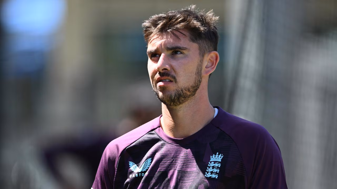 England make shock change for Ashes Test