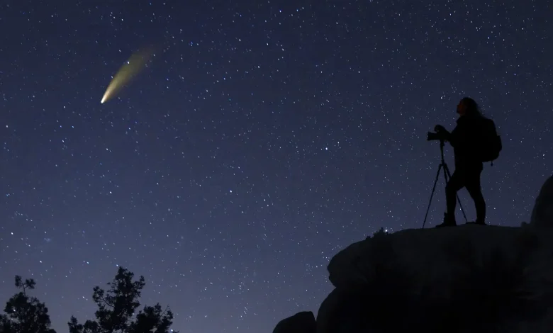 "Entre 120 et 140 météores par heure" : la pluie d'étoiles filantes la plus intense de l'année aura lieu un samedi soir de décembre