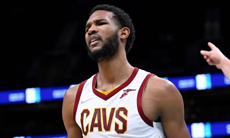 Evan Mobley's grip on loose-fitting crown is slipping fast