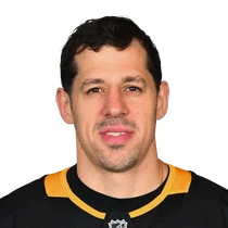 Evgeni Malkin posts two assists Monday against Flyers