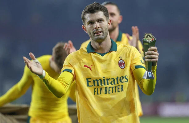 Ex-Chelsea star's quick-fire double sends AC Milan top of Serie A