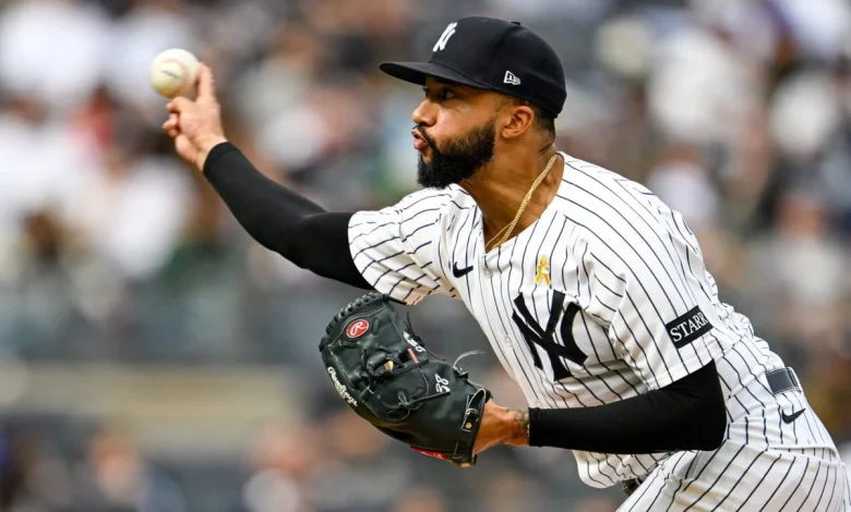 Explaining the Mets’ curious Devin Williams signing. Plus: Do HOF standards need to change? - The Athletic