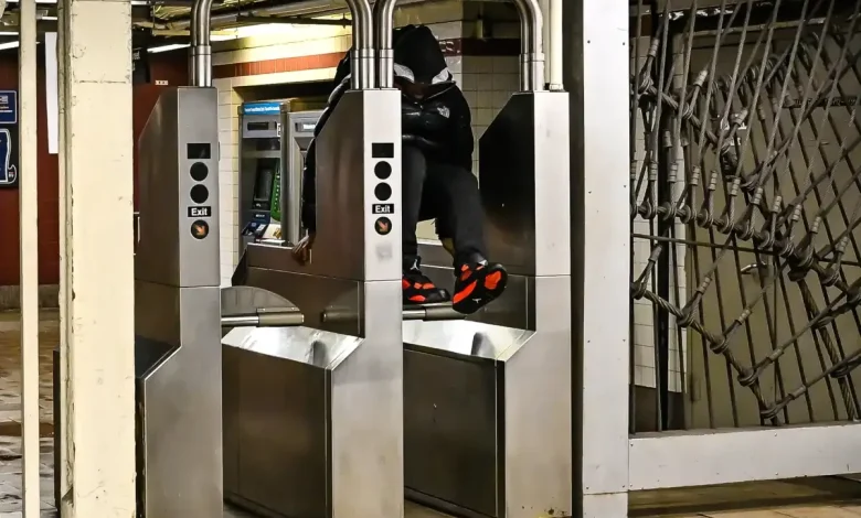 Fare evasion: MTA to install turnstile spikes, paddles at most remaining subway stations to deter cheats