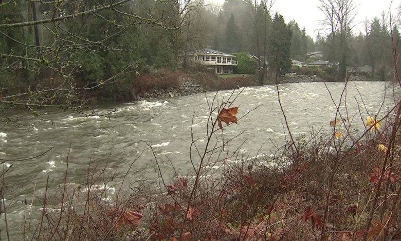 Flood watch ends in North Shore; Chilliwack River remains high concern