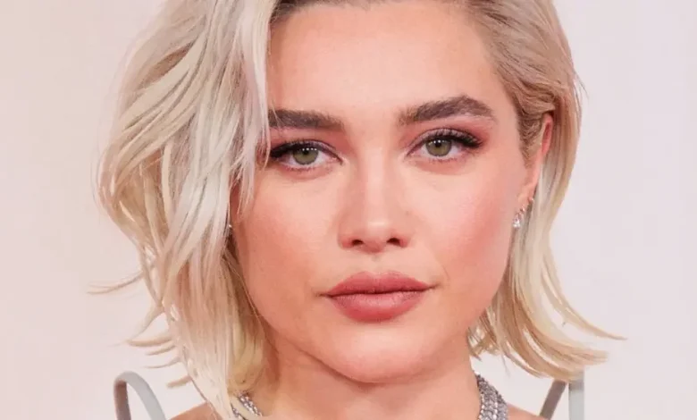 Florence Pugh Frees The Nipple While Grabbing Potato Chips In London