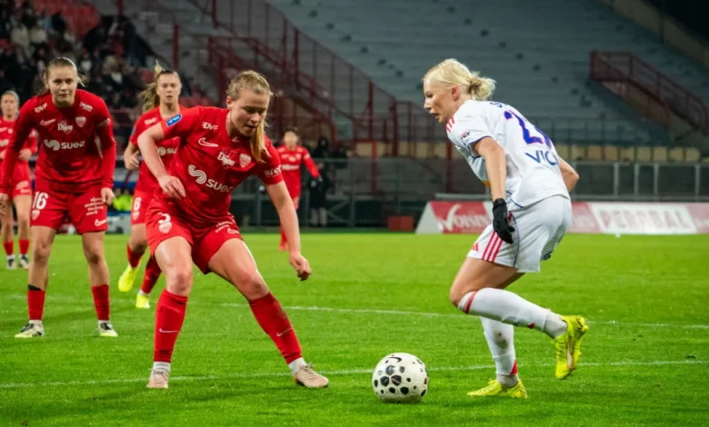 Football - Première Ligue. Face à l’OL, le DFCO a bien limité la casse