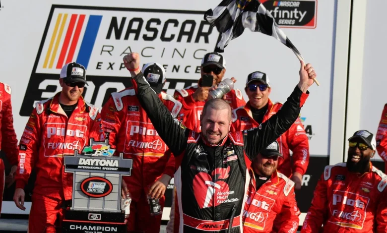 Former NASCAR driver Michael Annett dies at the age of 39