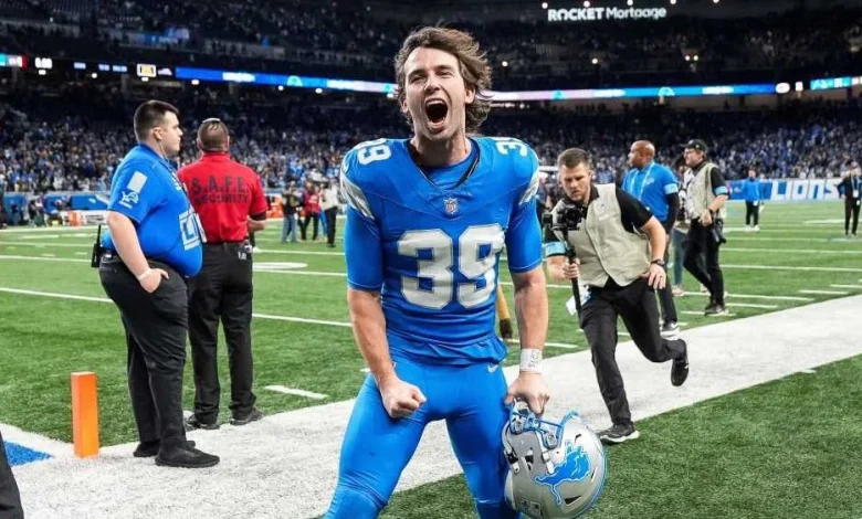 Former UFL Specialists Trade Blows On Thursday Night Football