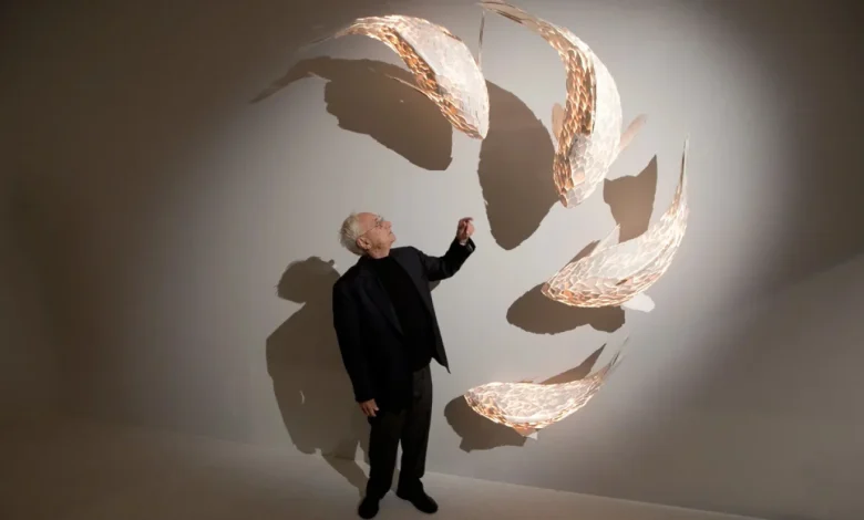 Frank Gehry, whose designs defied gravity and convention, dies at 96