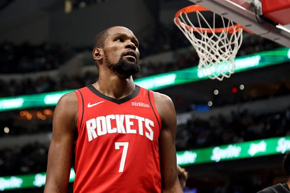 Friend Zone? Kevin Durant's Viral Reunion Sparks Romance Buzz