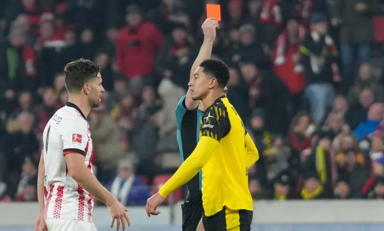 Fußball-Bundesliga: Kobel-Patzer und Höler-Hammer - Freiburg und BVB remis