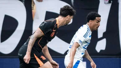 Gabi e Walace perdem pênaltis, e Cruzeiro cai para o Corinthians na Copa do Brasil