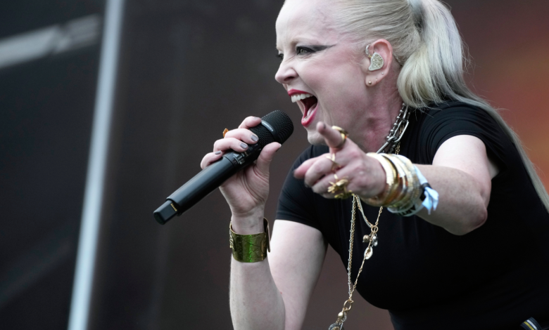 Garbage's Shirley Manson Hates the Way Musicians Are Treated These Days -- and Also, Beach Balls