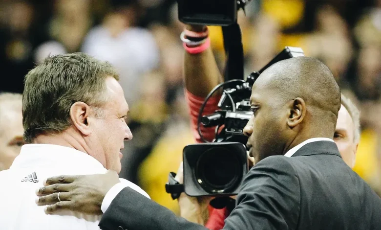 Gates, Self answers vary on potential Border War series extension