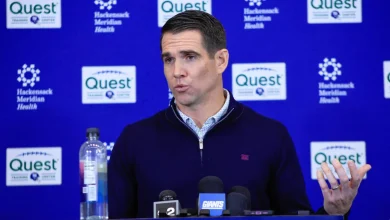 Giants GM Joe Schoen struggles to do the impossible: Defend the team he’s built