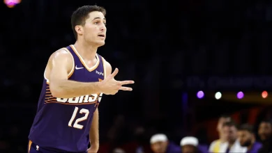 Gillespie showed 'great poise' against Lakers