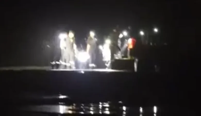 Girl dies after falling off cliff while trying to take a photo