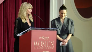 Goldie Hawn, Sarah Paulson Give Emotional Tribute to Late Friend Diane Keaton at THR’s Women in Entertainment Gala: “She Was Lightning in a Bottle”