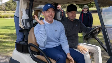 Golf superstar McIlroy steps onto the course at Royal Melbourne