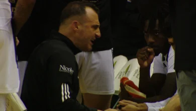 Green Bay men lose late lead, fall to Robert Morris 80-78