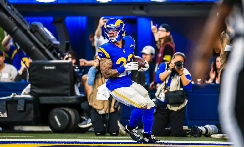 HIGHLIGHTS: Blake Corum's 11-yard touchdown run boosts the Rams' lead to 33-24 over the Lions