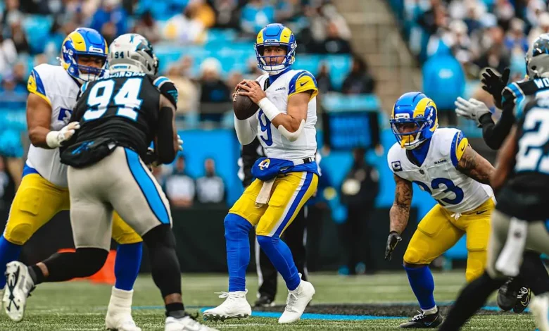 HIGHLIGHTS: Matthew Stafford's 32-yard completion to WR Davante Adams gets Rams into Panthers territory