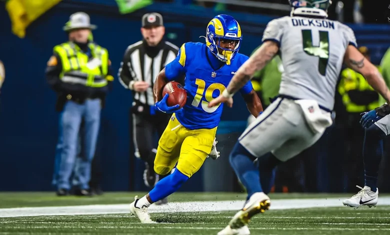 HIGHLIGHTS: Rams WR Xavier Smith treks downfield on a 31-yard punt return against the Seahawks