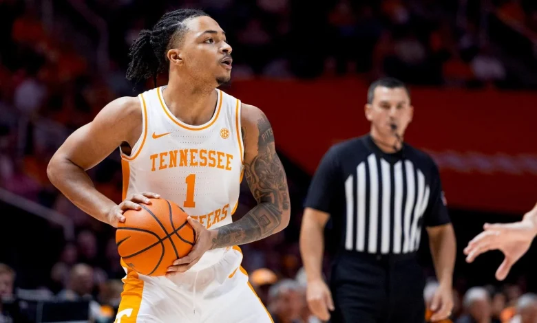 HOOPS CENTRAL: #20/23 Tennessee vs. #11 Louisville