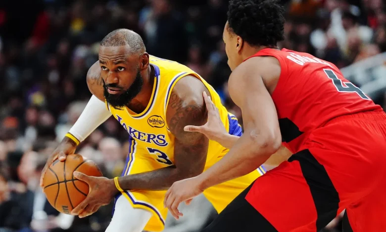 Hachimura hits 3 at buzzer on pass from James as Lakers beat Raptors 123-120