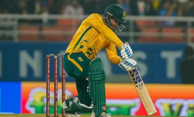 Hardik Pandyas wicket dims Indias hopes of chasing down South Africas total