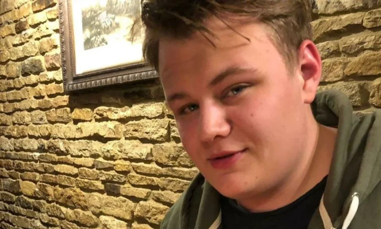 Harry Dunn: 'Useless' UK government failed teenager killed by US spy, family says