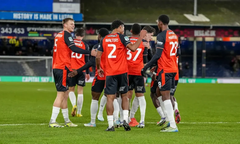 Hatters host Swindon in Vertu Trophy Last 16