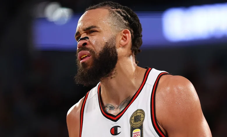 Hawks hunt "low-point" redemption