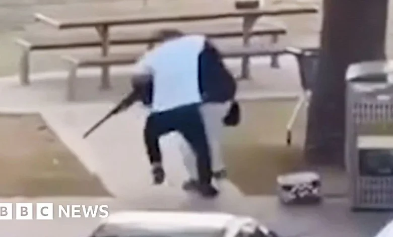 'Hero' who wrestled gun from Bondi shooter named as Ahmed al Ahmed