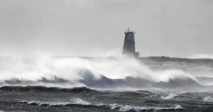 High winds and heavy rain set to batter Atlantic Canada