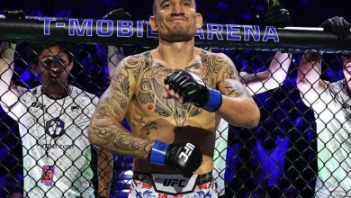 Holloway puts BMF belt on line vs. Oliveira at UFC 326