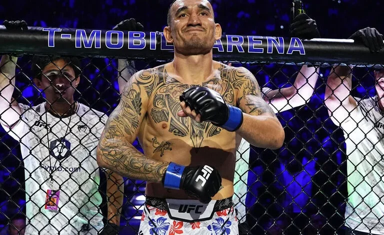 Holloway puts BMF belt on line vs. Oliveira at UFC 326