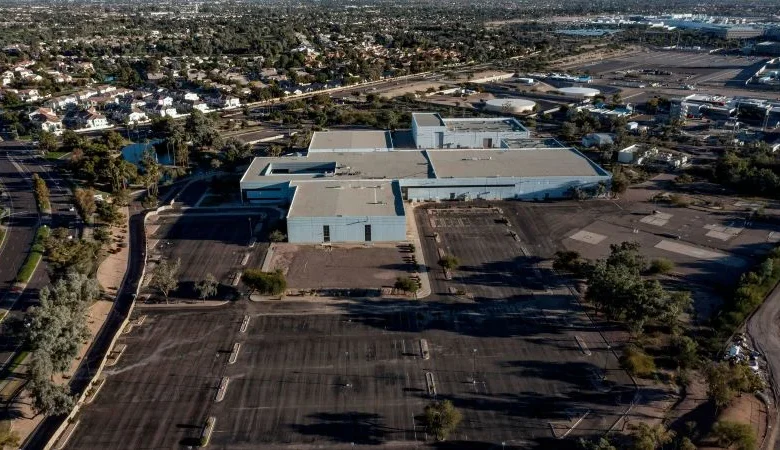 How Trump’s AI push, energy prices and angry neighbors are colliding in the Arizona desert