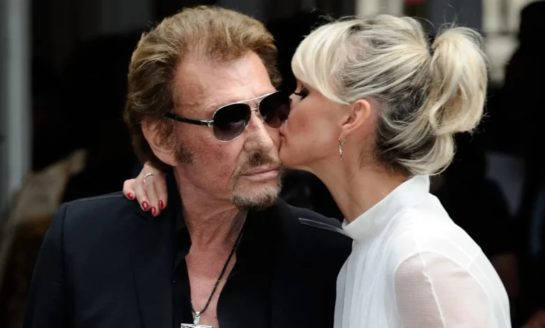 Huit ans après Johnny, Laeticia Hallyday tourne une page… et ose à nouveau aimer