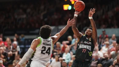 Illawarra Hawks hold of Phoenix in OT thriller