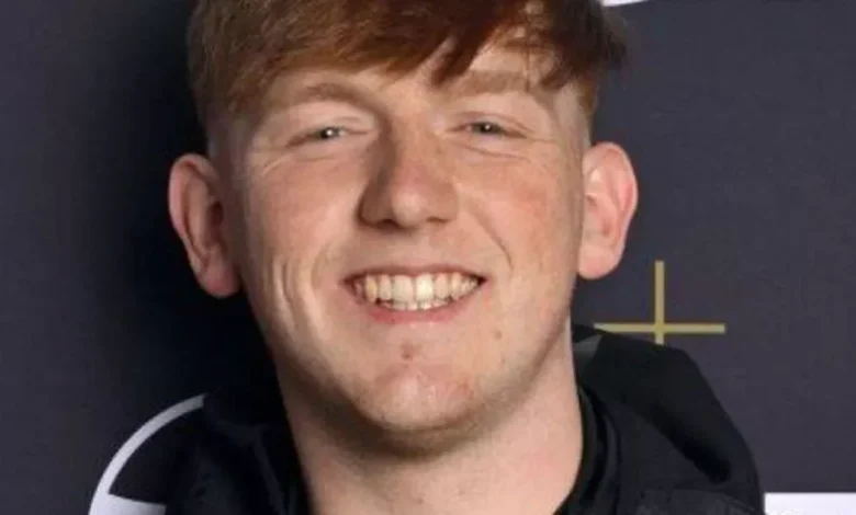 I'm A Celebrity's Angry Ginge takes fans inside 'mouldy' flat with 'no handle'